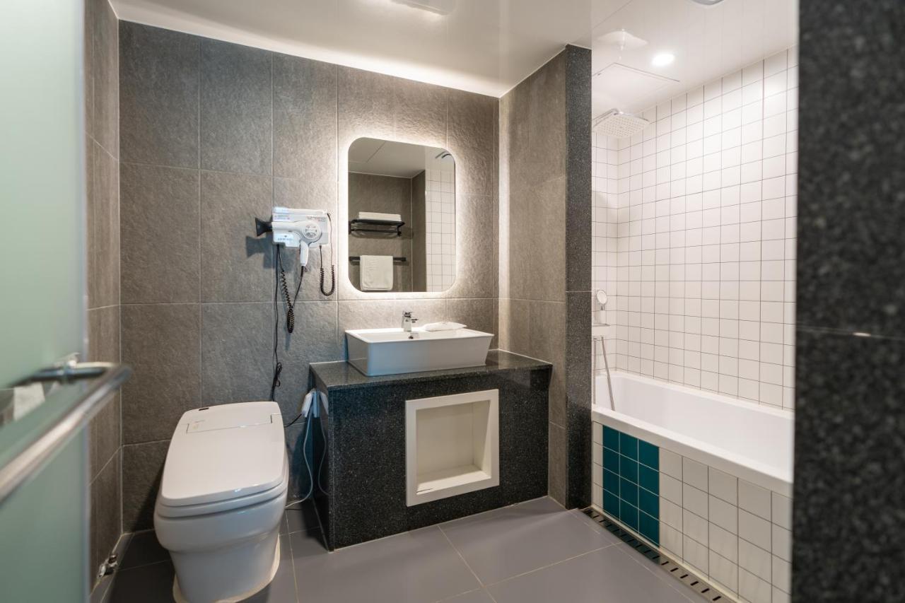 Jecheon Hound Hotel Chechon Екстер'єр фото