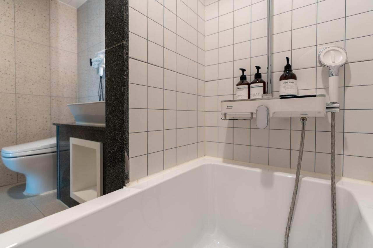 Jecheon Hound Hotel Chechon Екстер'єр фото